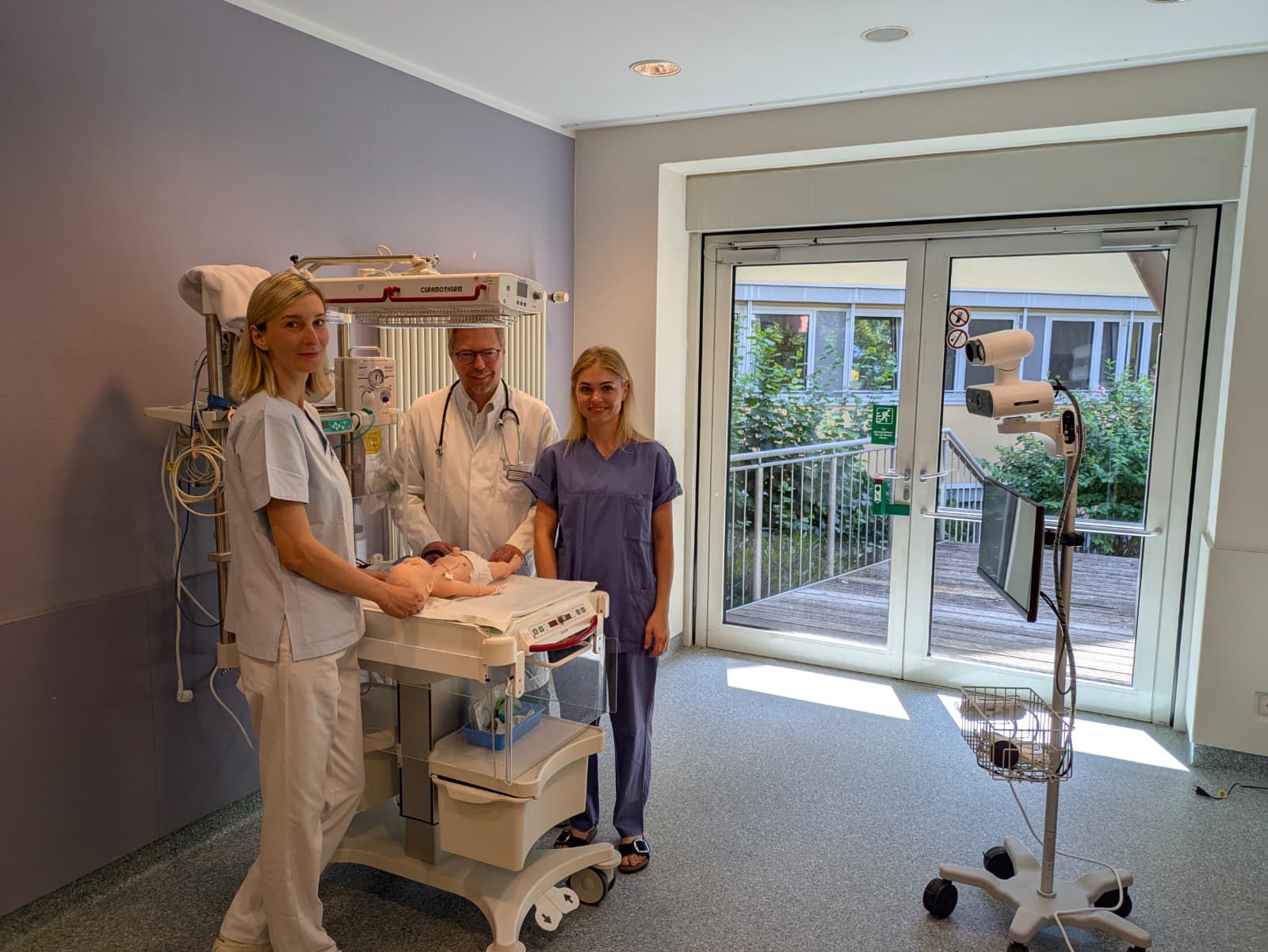 Digitale Rettung im Kreißsaal: Wie TelEmergency Baby die Notfallversorgung revolutioniert - Teladoc Health Germany